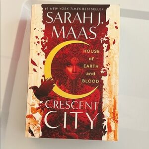 Crescent City Book by Sarah J. Maas - Red Cover